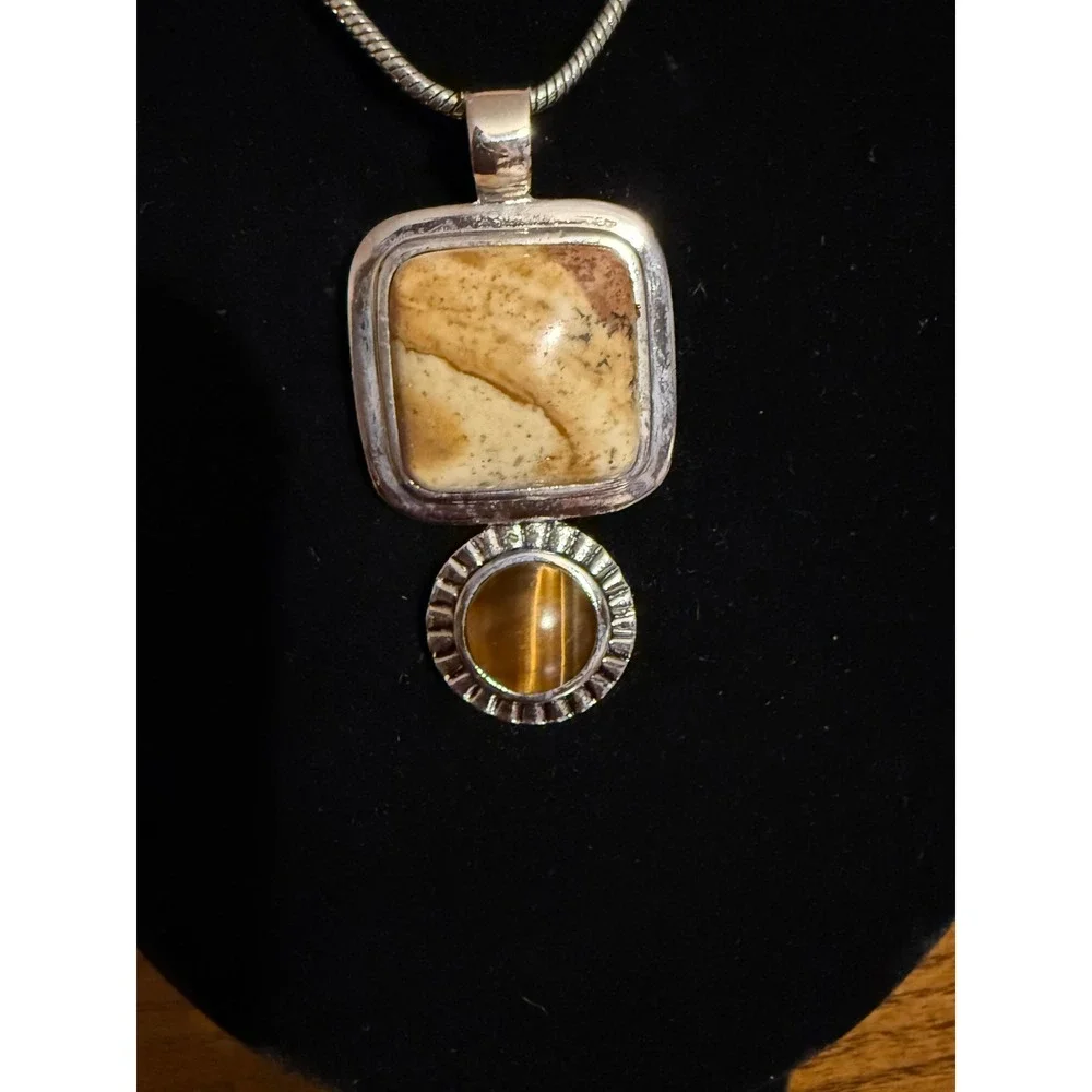 Roman silver tone